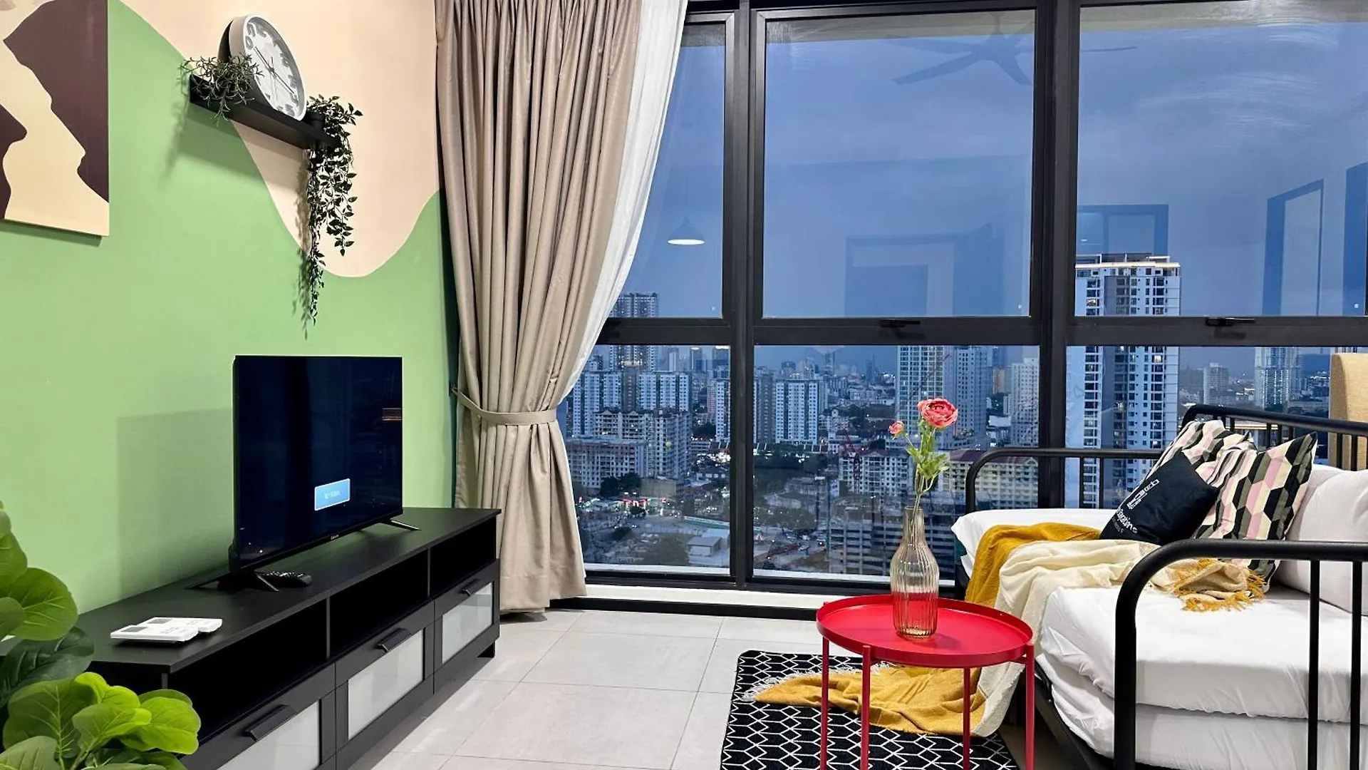 Urban Suite Spacious 2 Or 3 Bedroom And 2Bathroom At Georgetown By Urban Staycation Heng Lod Jelutong