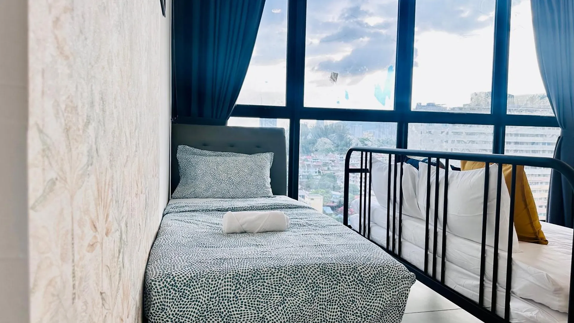 Urban Suite Spacious 2 Or 3 Bedroom And 2Bathroom At Georgetown By Urban Staycation Heng Lod Jelutong Malaysia